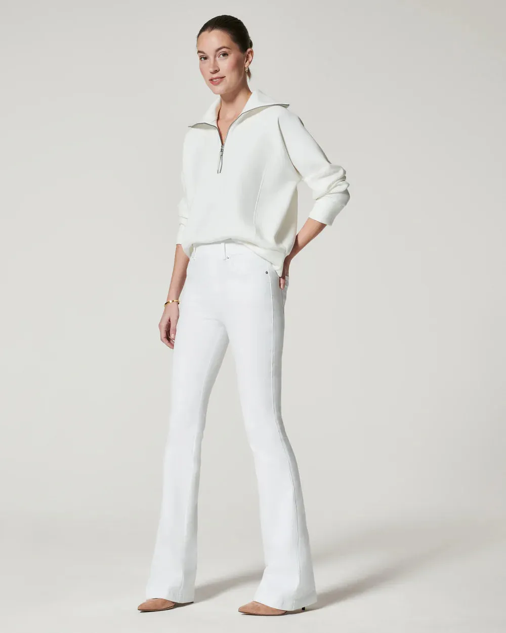 Flare Jeans: White