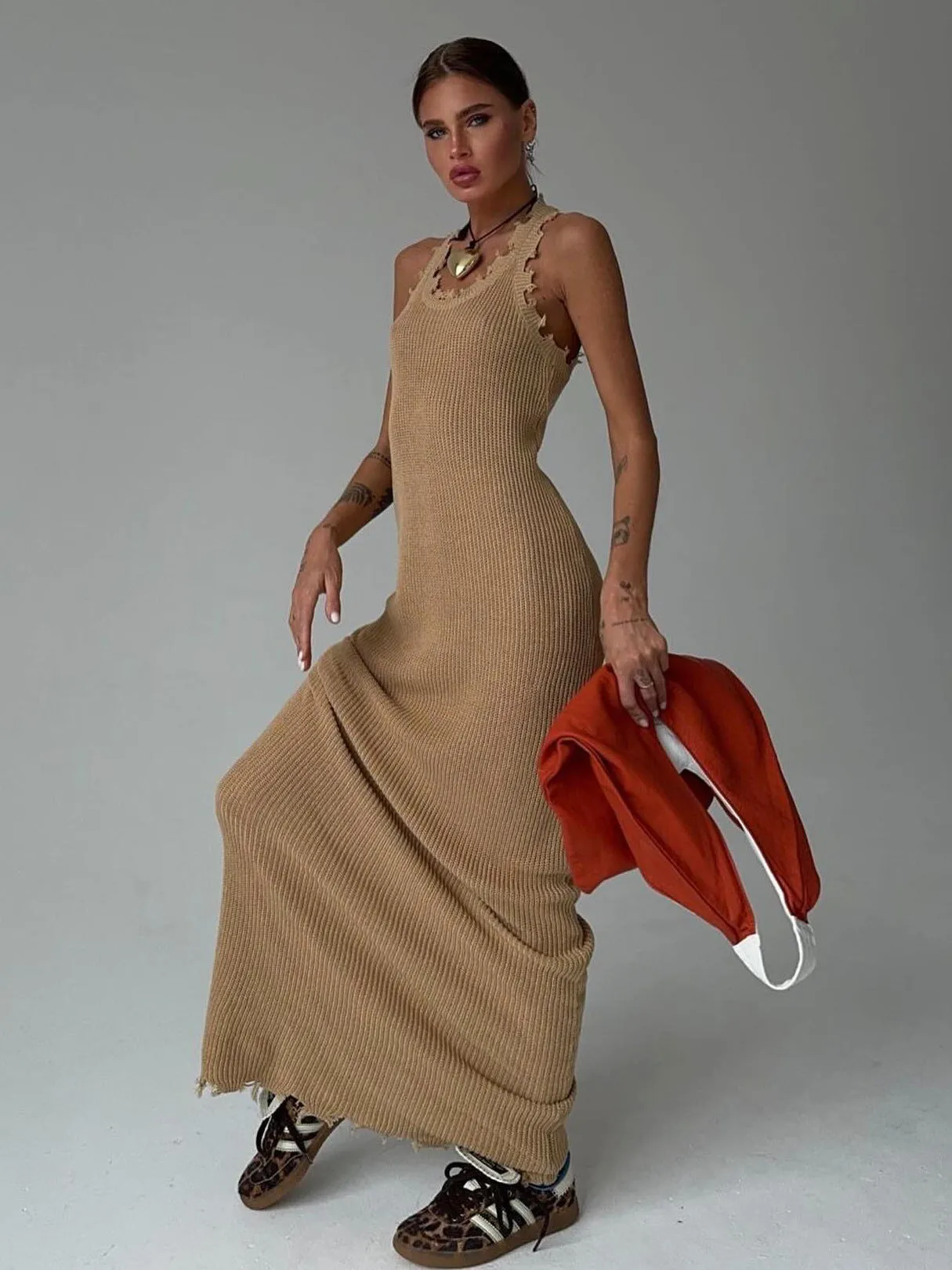 Slim Hip-wrapped Drape Knitted Long dress