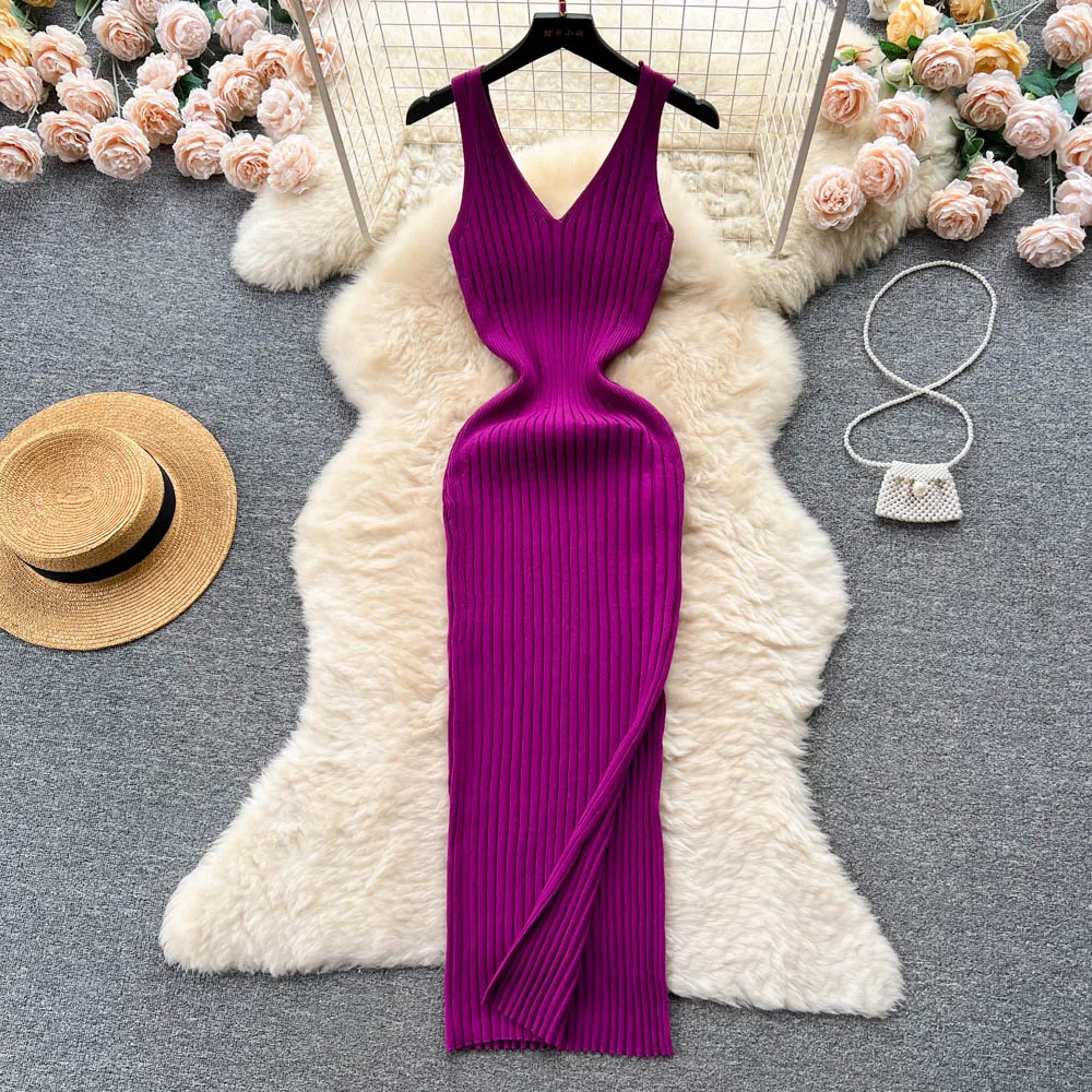 V neck sleeveless knitted dress