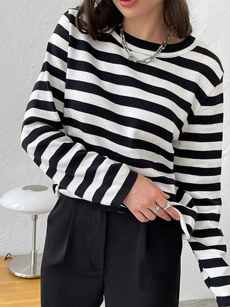 Women Striped Print Versatile Loose Fashion O-neck Long Sleeve Sweater